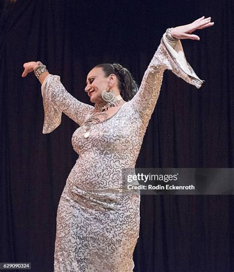 helena vlahos|Belly Dance